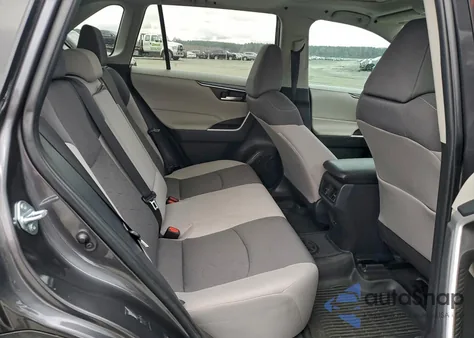 2024 Toyota Rav4 Xle z USA, uszkodzony, nr VIN 2T3P1RFV1RC404857